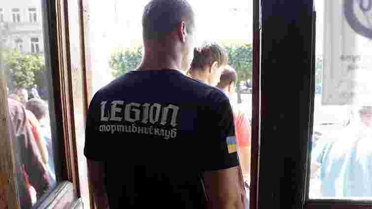 Прес-конференцію «Розвитку громади» охороняли 20 «бійців» клубу «Легіон»