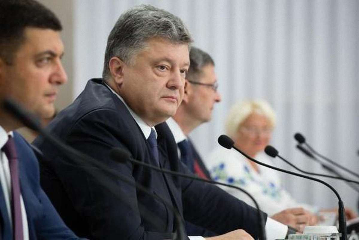 Порошенко запевнив, що Україна не відмовиться від Донбасу