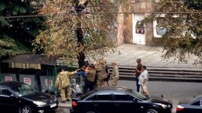 Невідомі у камуфляжі напали на депутата Львівської міськради