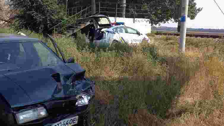 В Одесі автомобіль нової поліції зіткнувся з легковиком Suzuki