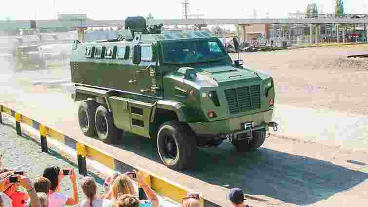 В Україні представили бронеавтомобіль КрАЗ Feona