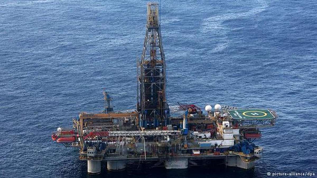 Біля узбережжя Єгипту виявили великі поклади газу
