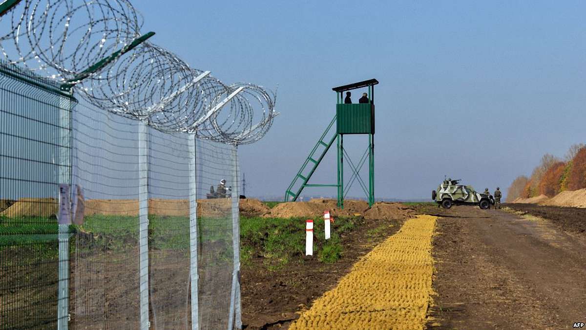 Росія відгородиться від Донецької області трикілометровим парканом за 10 млн рублів