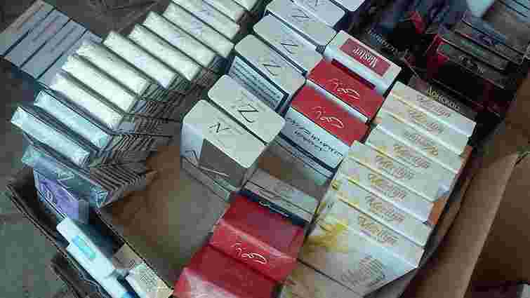 У Маріуполі викрили склади контрабандних російських цигарок
