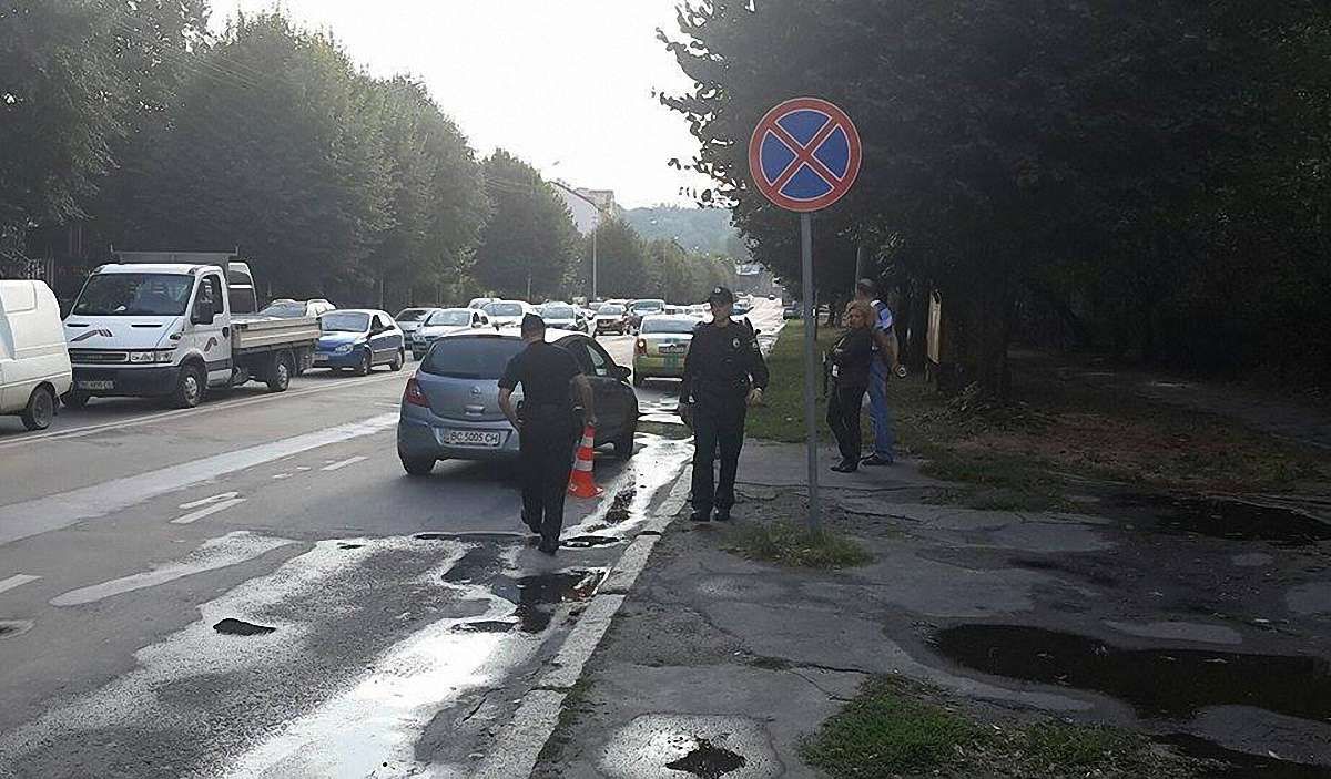 У Львові автомобіль збив шестирічну дитину на дорозі