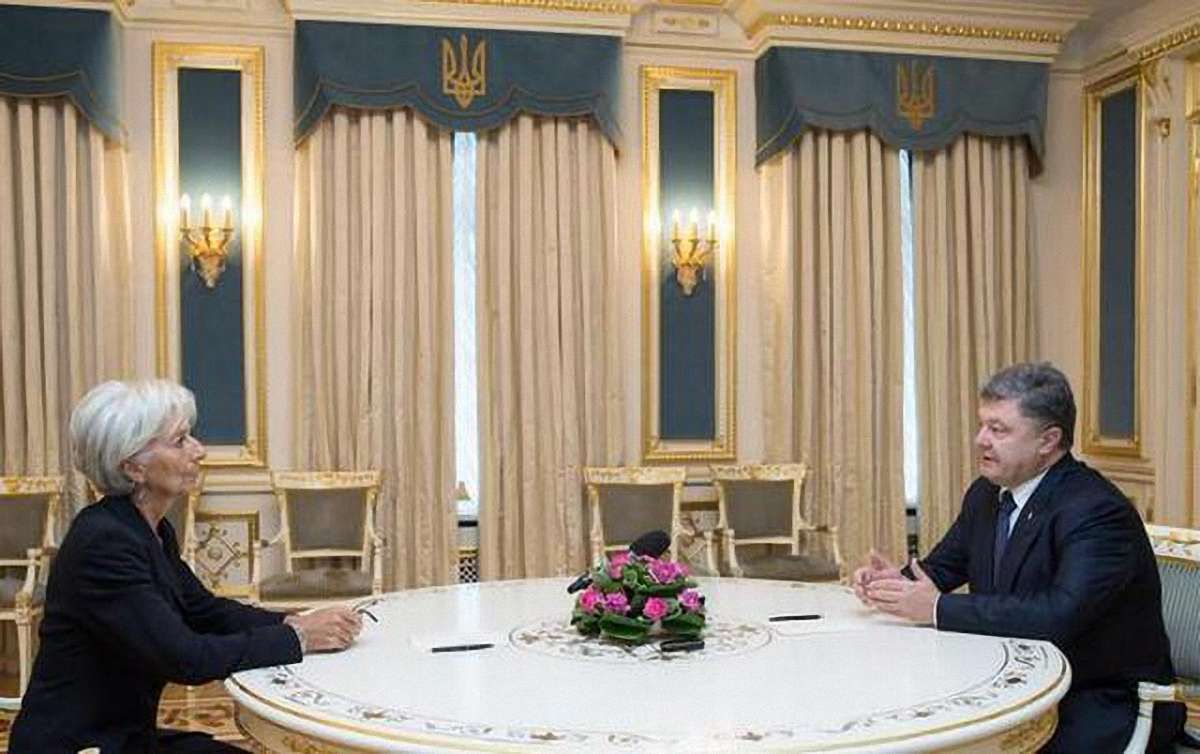 Порошенко і Лагард обговорили можливість реструктуризації боргу перед Росією