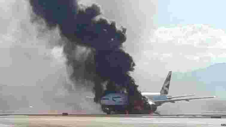 Літак British Airways загорівся на злітно-посадковій смузі у Лас-Вегасі