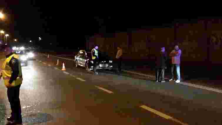 У Львові на переході водій Skoda Superb збив жінку