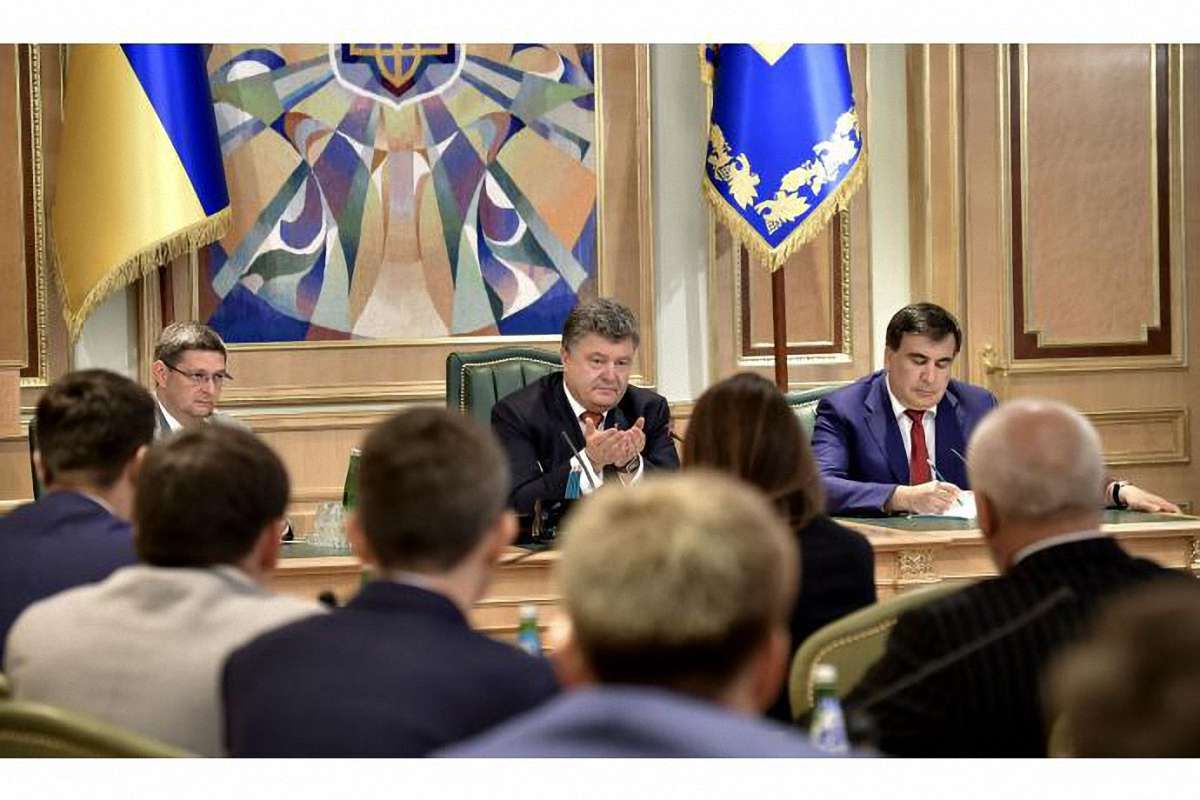 Президент призначив перших публічно відібраних голів райадміністрацій Одещини