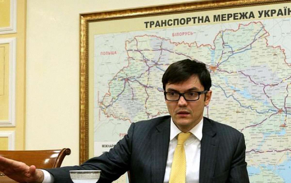 Чиста білизна в українських поїздах з'явиться через півроку, - міністр інфраструктури