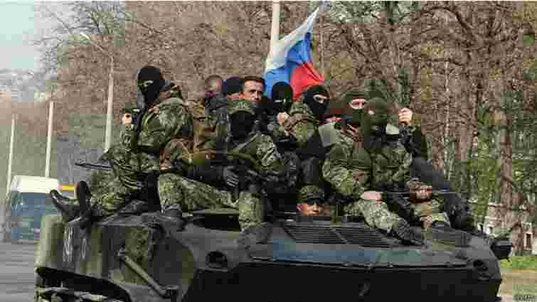 Росія створює свої армійські корпуси на Донбасі, - Карл Більдт