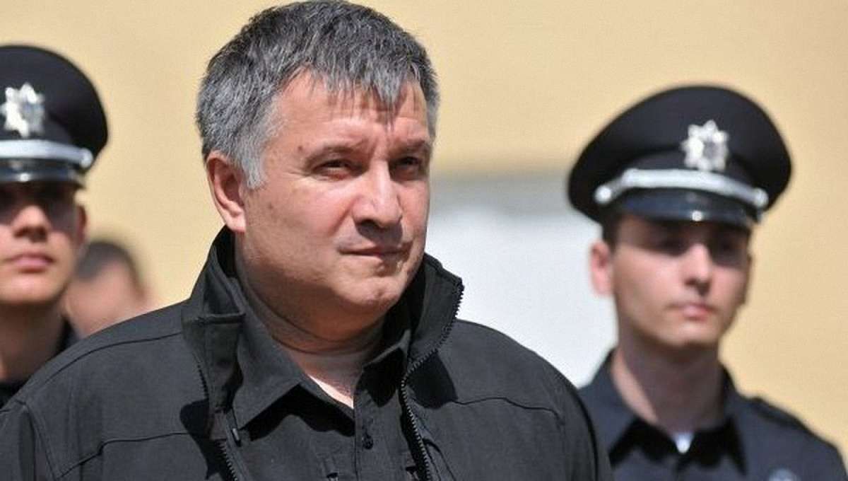 У Луганській і Донецькій областях набиратимуть поліцейських з військовими навиками