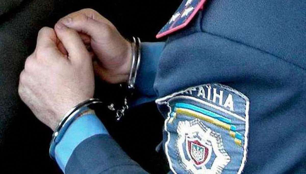 На Одещині заарештували міліціонерів, які вимагали викуп за студентів у $15 тис