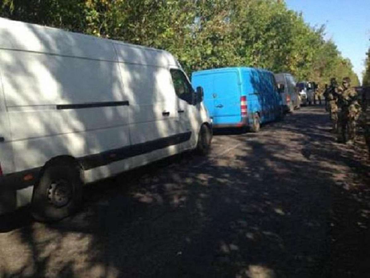 СБУ не пропустила на окуповану Донеччину 15 тонн вантажу
