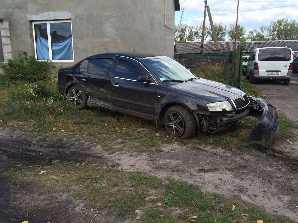 П’яний начальник ДАІ, втікаючи від активістів, спровокував ДТП