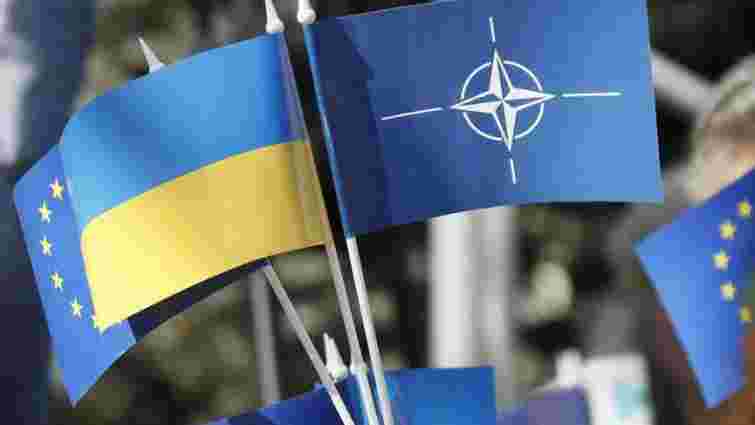 Україна і НАТО підписали угоди для започаткування трастових фондів