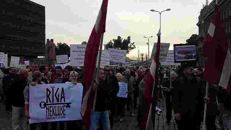 У столиці Латвії відбулася протестна хода проти прийому біженців
