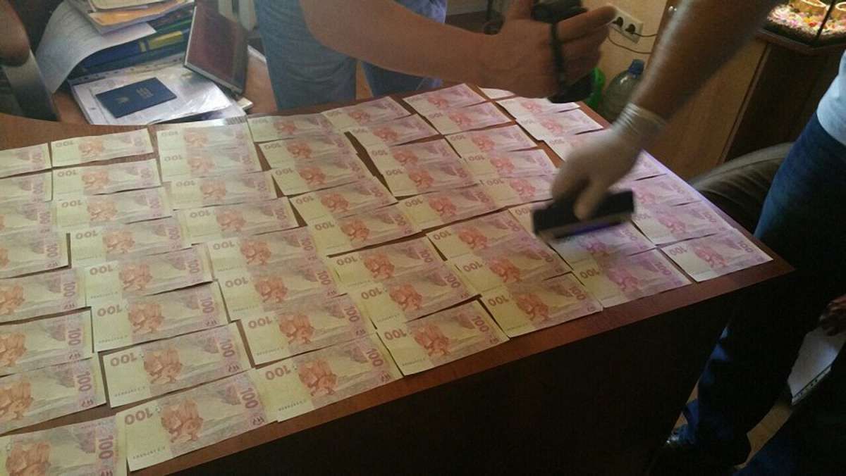 В Одеській області на хабарі затримали слідчого міліції