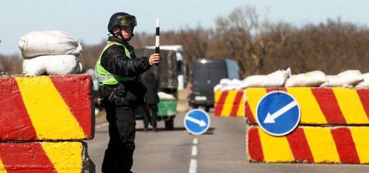 Кабмін змінив порядок надання дозволів на в’їзд до Криму