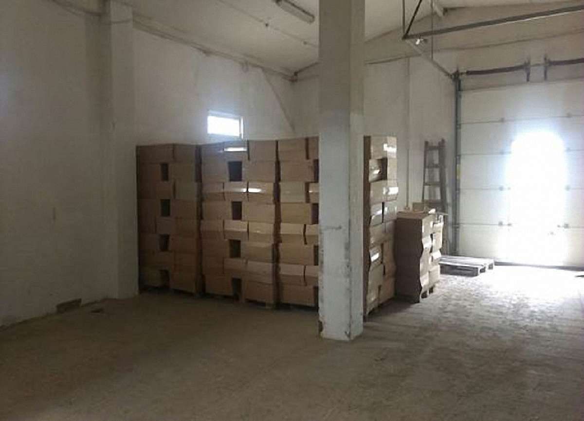 З підпільного складу у Львові вилучили партію цигарок на ₴3 млн