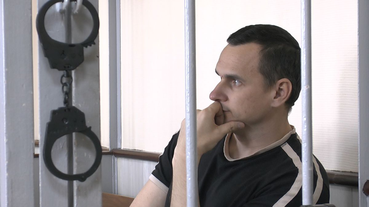 Порошенко нагородив Сенцова ще одним орденом «За мужність»