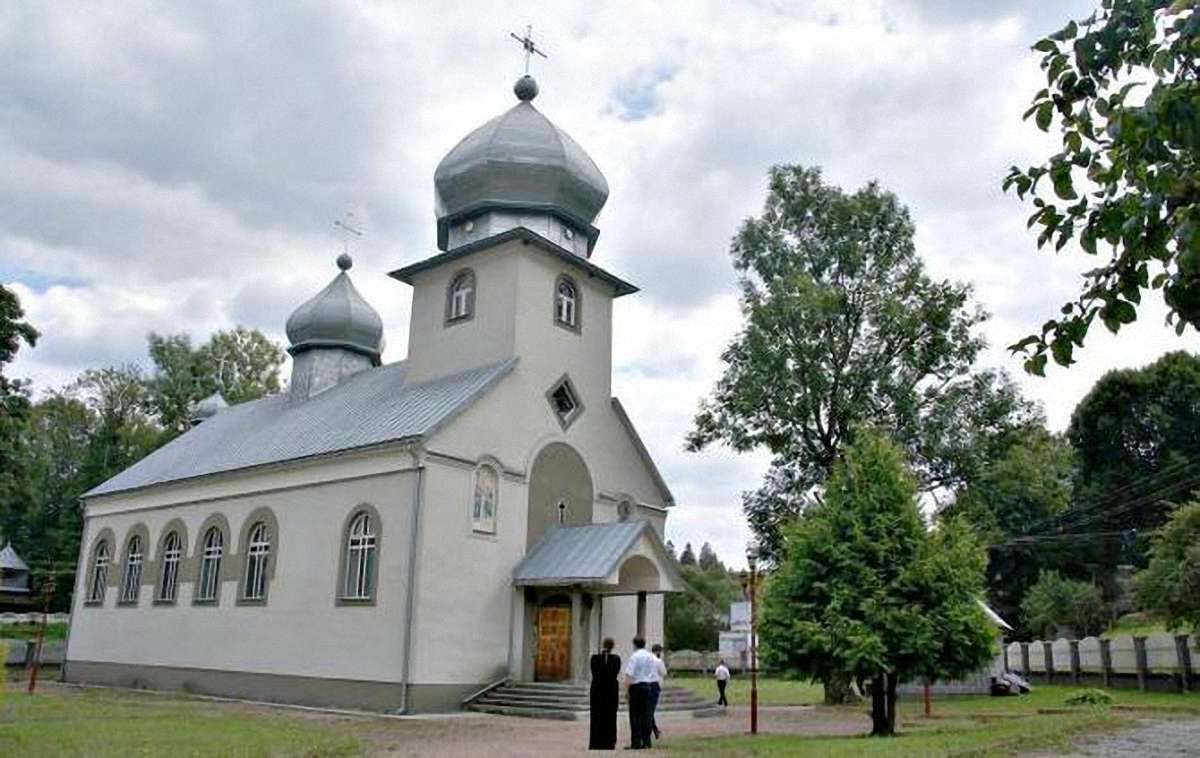 УПЦ КП звинуватила УПЦ МП у спробі захоплення церкви на Закарпатті