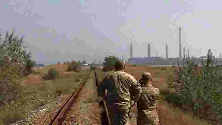 Кримські татари перекрили залізничну гілку до заводу Фірташа у Криму