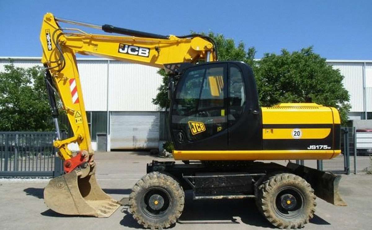 «Львівводоканал» купив новий екскаватор за ₴3 млн