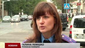 Відзавтра ДАІ буде штрафувати водіїв автівок без увімкнених фар