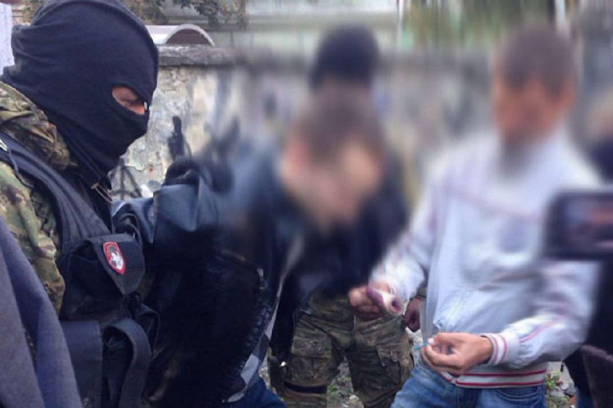 У Львові затримали торговців зброєю