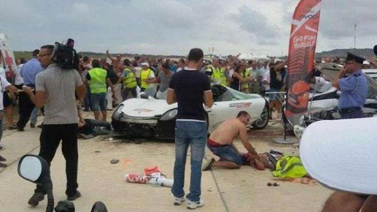 На Мальті під час шоу автомобіль влетів у натовп глядачів