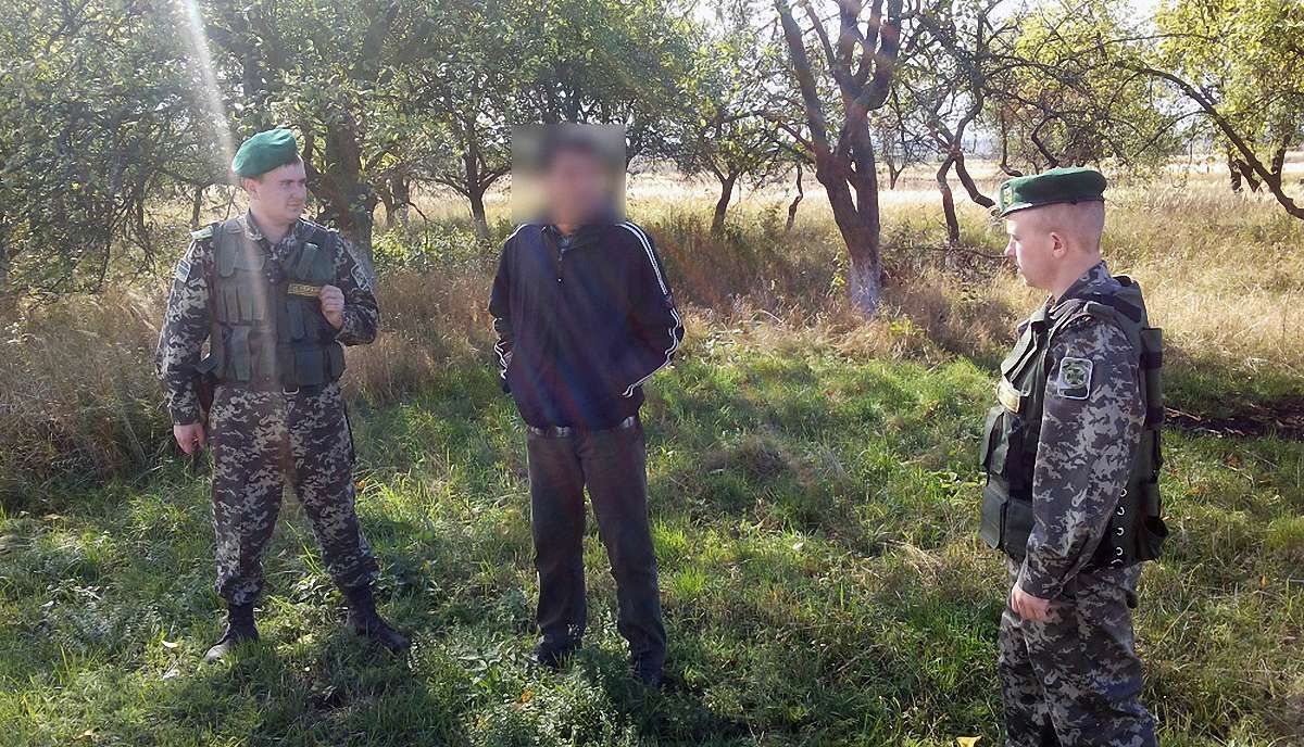 Біля кордону з Польщею затримали афганця