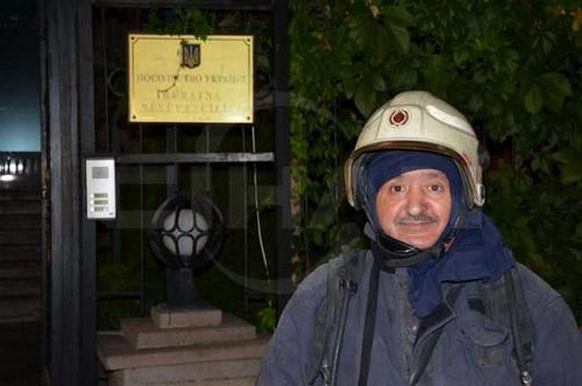 У посольстві України в Туреччині виникла пожежа