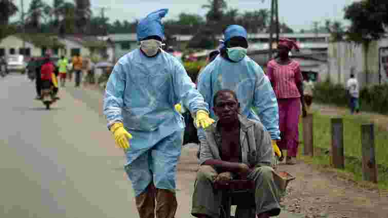 ВООЗ заявила, що вірус Ебола відступає