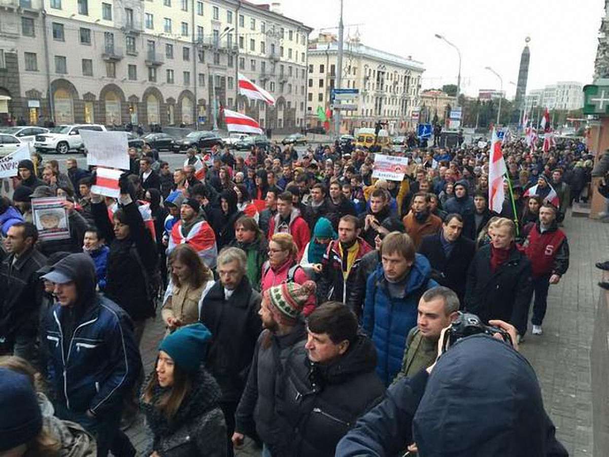 У Мінську відбулася опозиційна хода проти фальсифікацій на виборах президента
