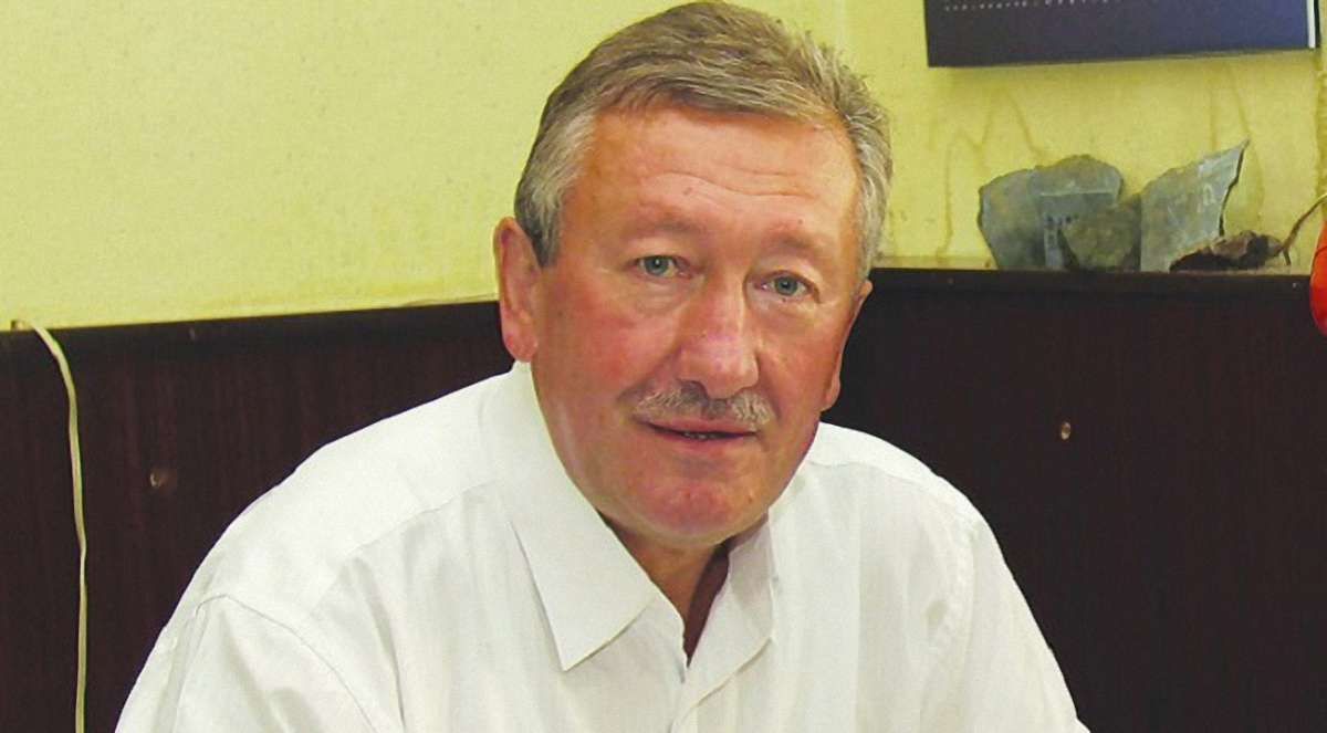 Професору, який влаштував бенкет в університеті, оголосили догану