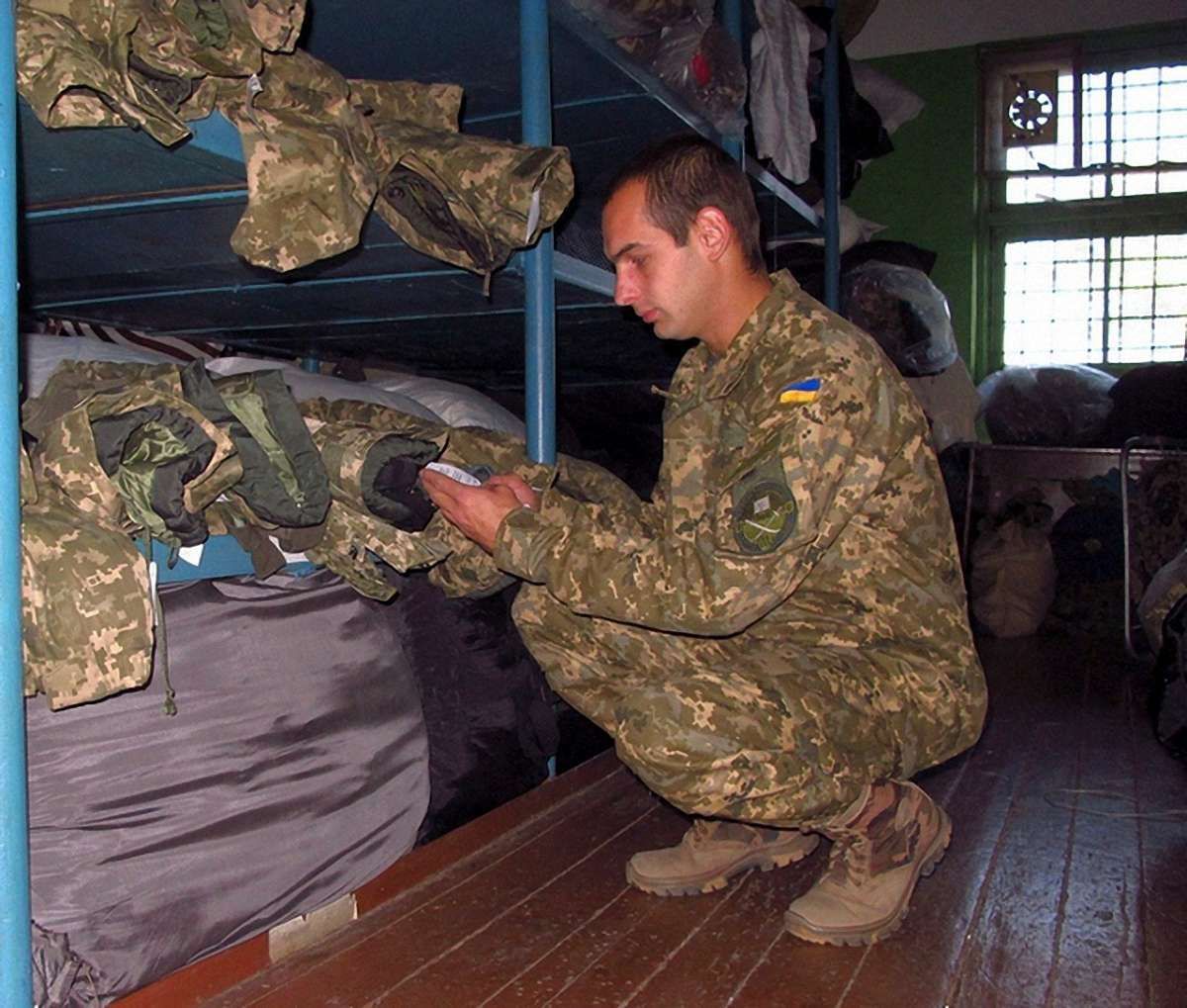 Усіх військових на передовій цього тижня мають забезпечити зимовим одягом
