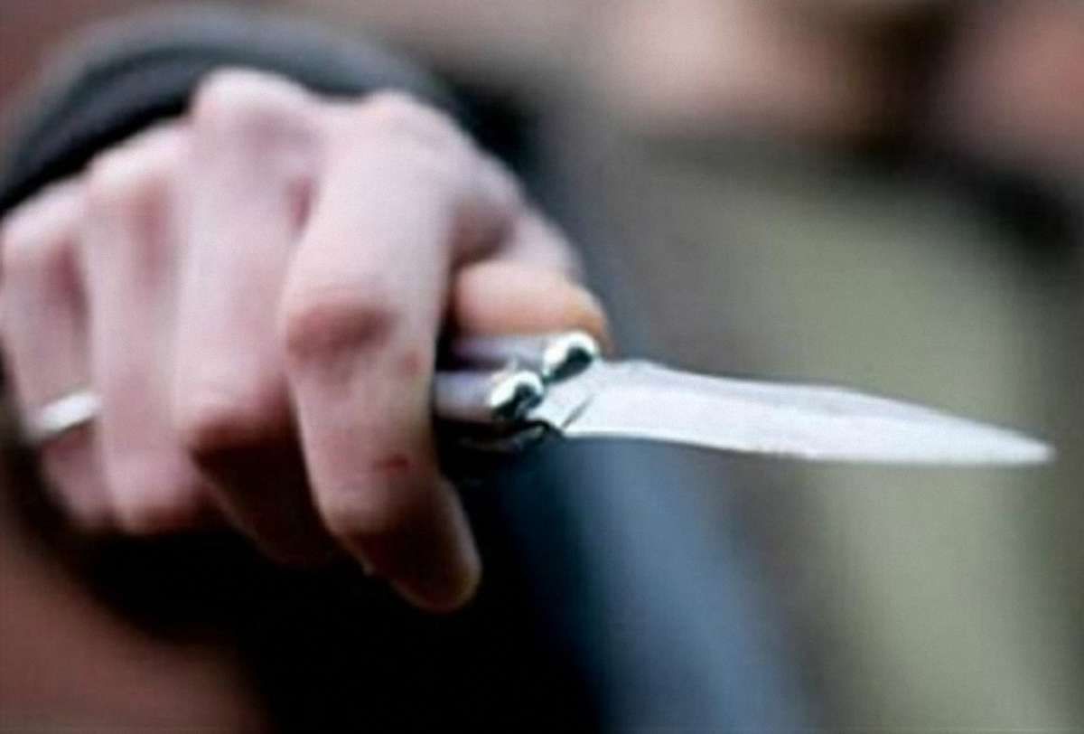 У барі на Пекарській чоловік поранив ножем 42-річного львів'янина