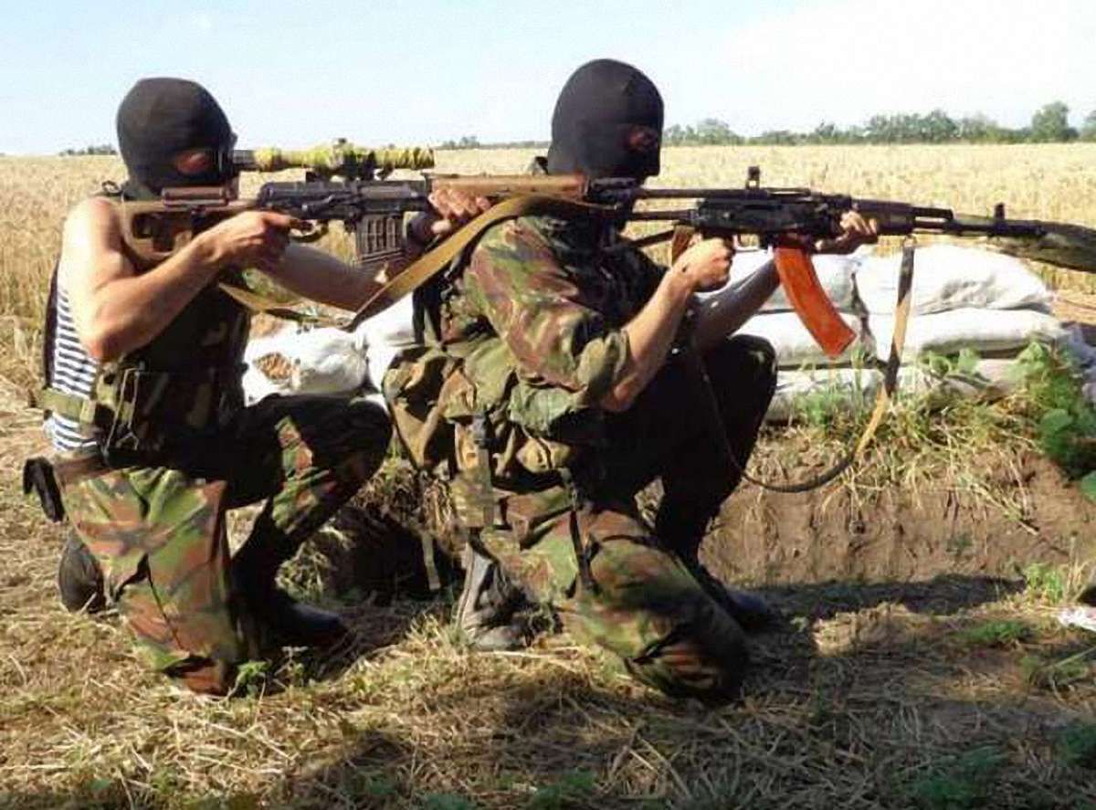 Терористи обстріляли позиції сил АТО в Пісках