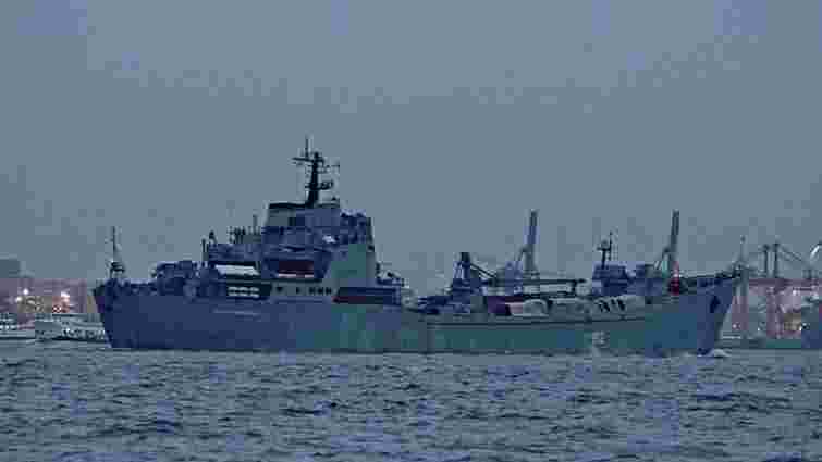 Волонтери повідомили про переміщення двох російських десантних кораблів до Середземного моря