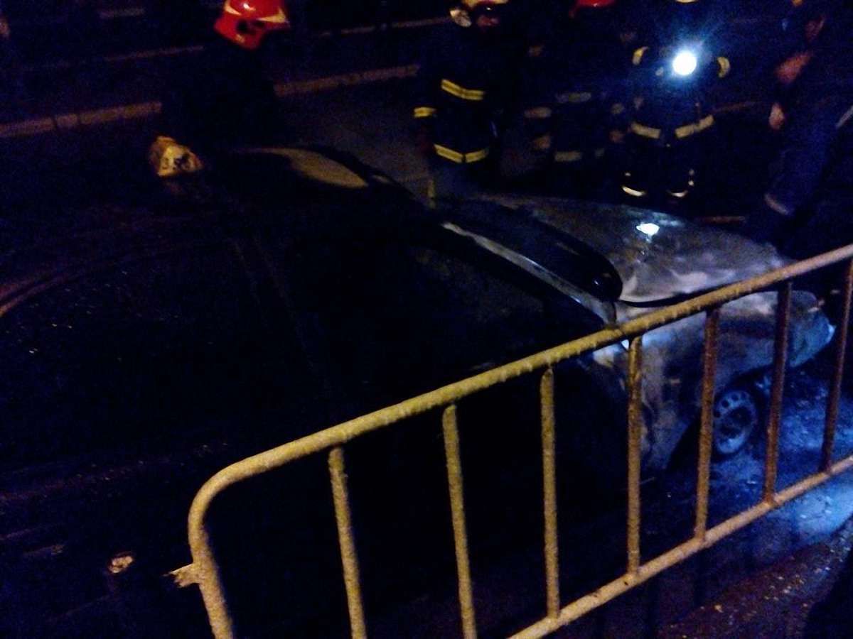 У Львові автомобіль таксі згорів одразу після встановлення газового обладнання