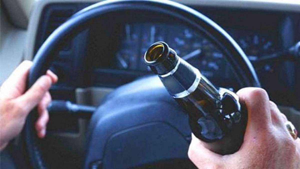 Під час нічного патрулювання у Львові поліція виявила чотирьох п’яних водіїв