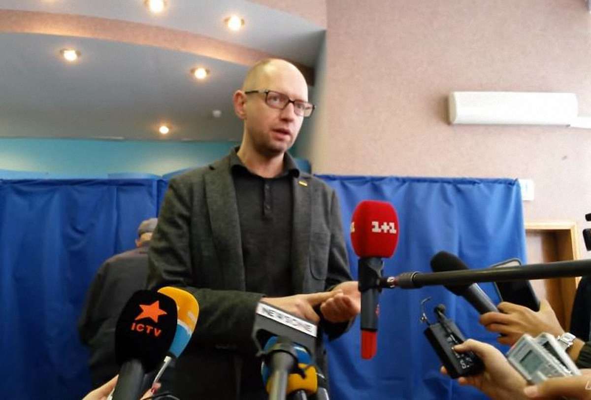 Місцеві вибори не вплинуть на склад Кабміну, - Яценюк