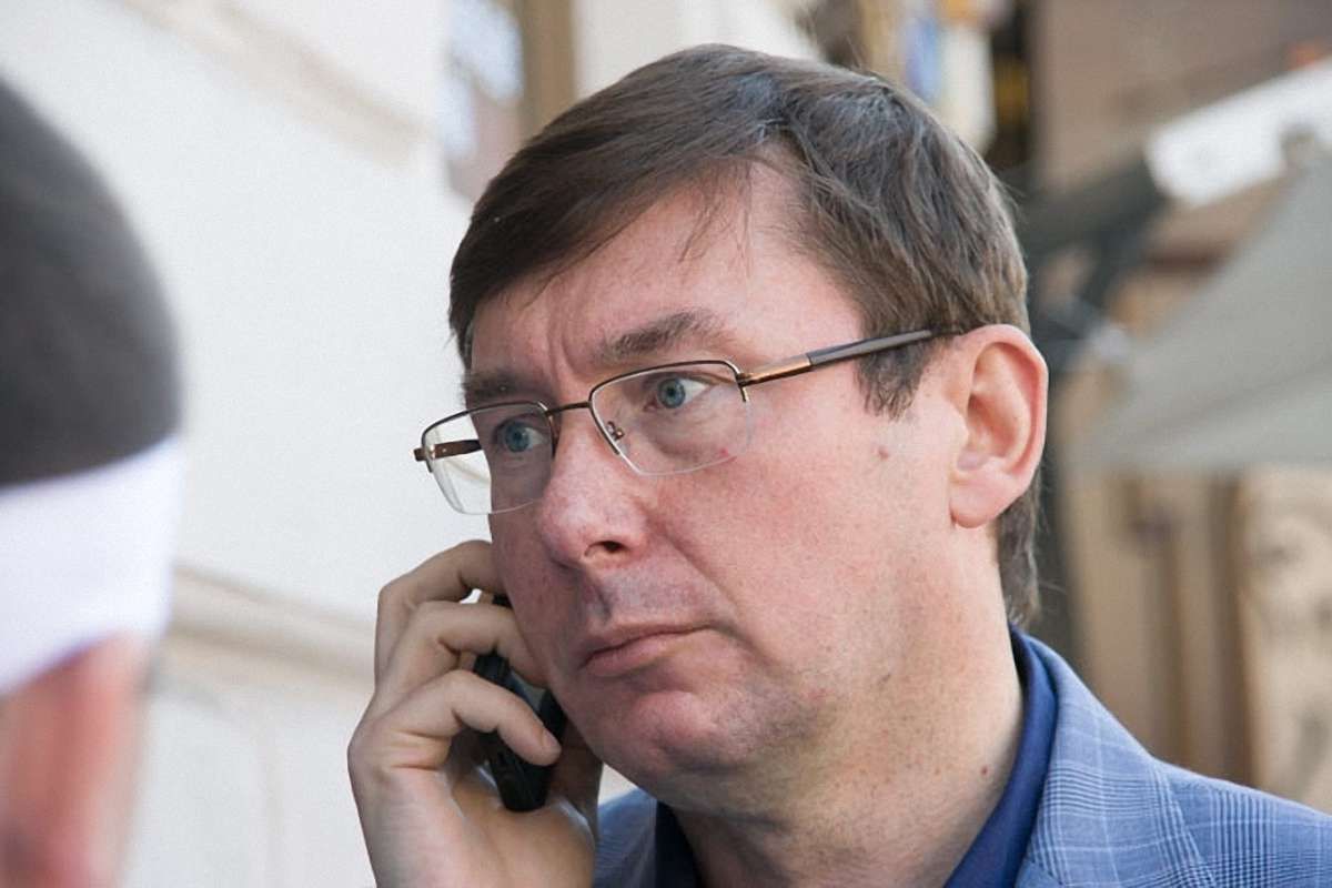 Луценко скликає раду коаліції через зрив виборів у Маріуполі