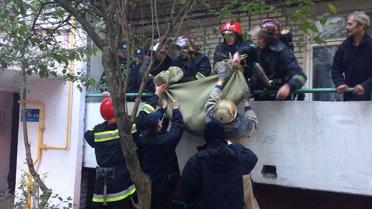В пожежі у Львові обгорів чоловік