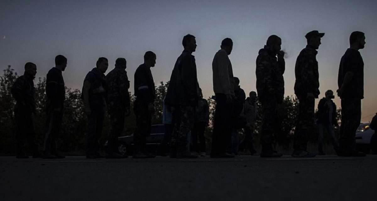 Дев’ятьох українців звільнили з полону донбаських бойовиків