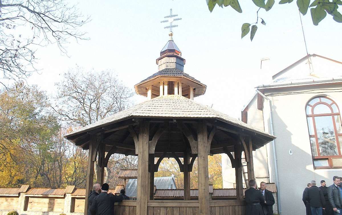 У «Шевченківському гаю» збудували каплицю над криницею митрополита Шептицького