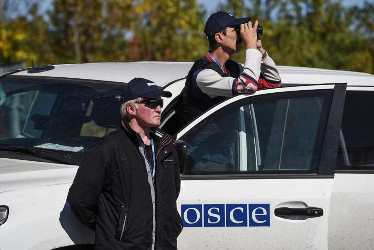 Росія і бойовики продовжують накопичувати озброєння на Донбасі, - представник США в ОБСЄ
