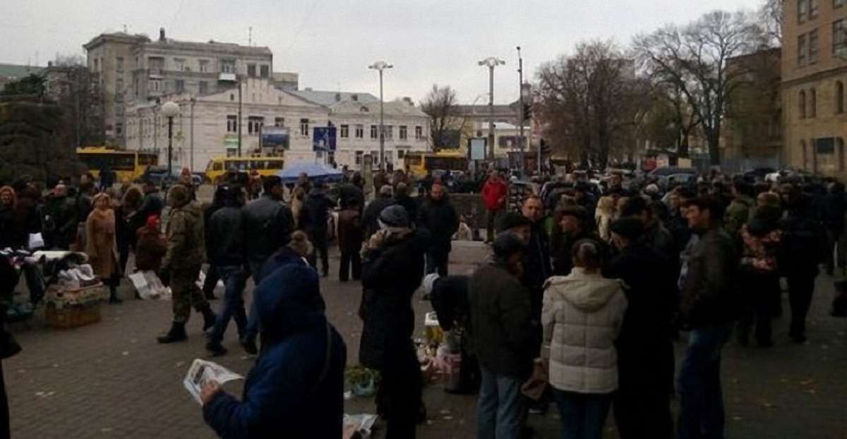 Прихильники Корбана збирають мітинг біля Верховної Ради