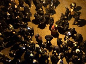 У  центрі Львова виникла масова бійка за участю шведських фанатів